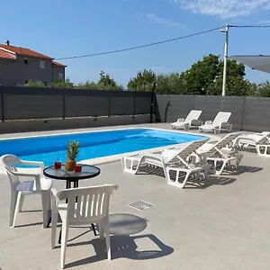 Apartament Ukic, Kaštela